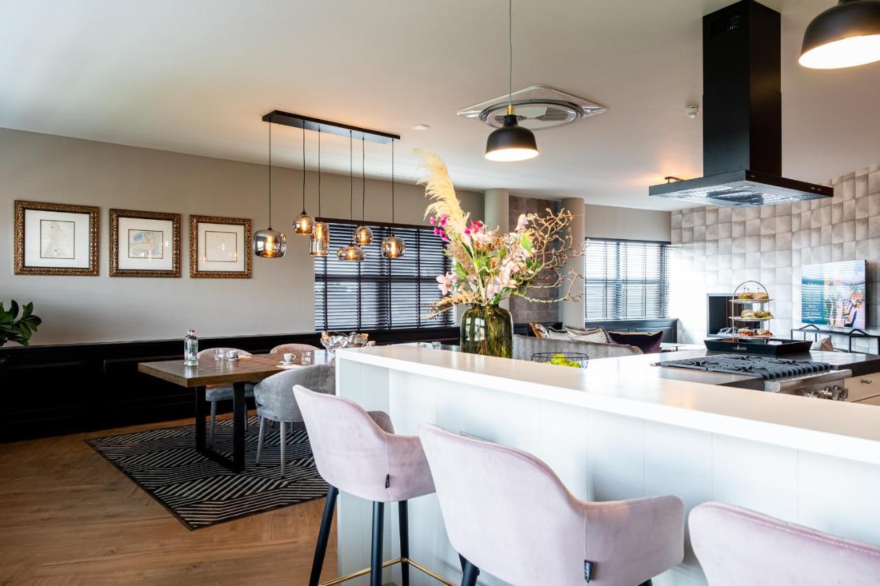 Roarmond Nero Office Hotel & City Cafe מראה חיצוני תמונה