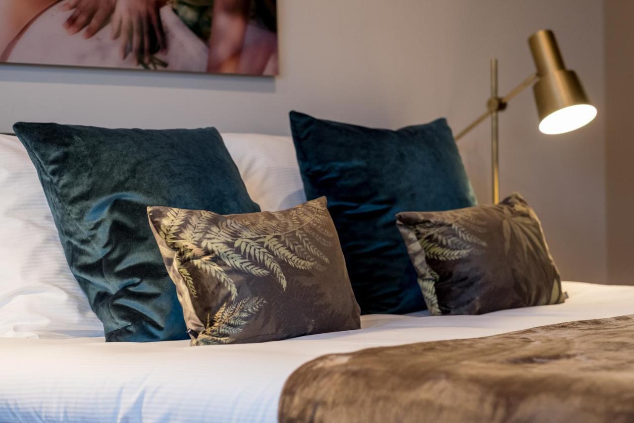 Roarmond Nero Office Hotel & City Cafe מראה חיצוני תמונה